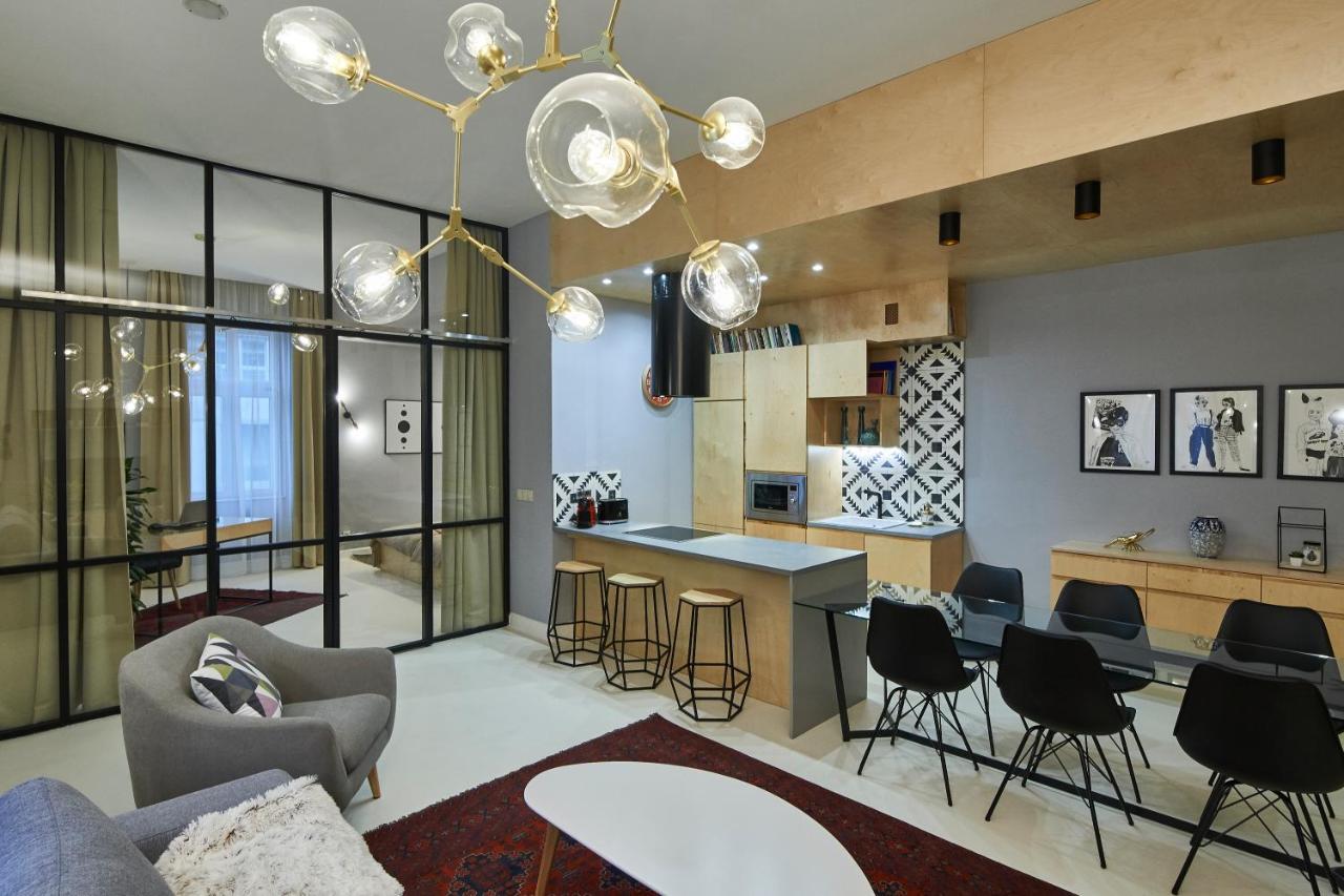 Orangehomes Unique Design 3 Bathrooms Flat Boedapest